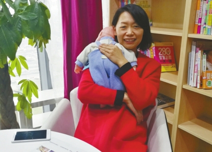 80后大學(xué)老師“煉”成月嫂 身價(jià)3萬