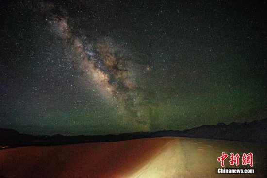 圖為6月20日晚，高原銀河風光。曹枝清 攝
